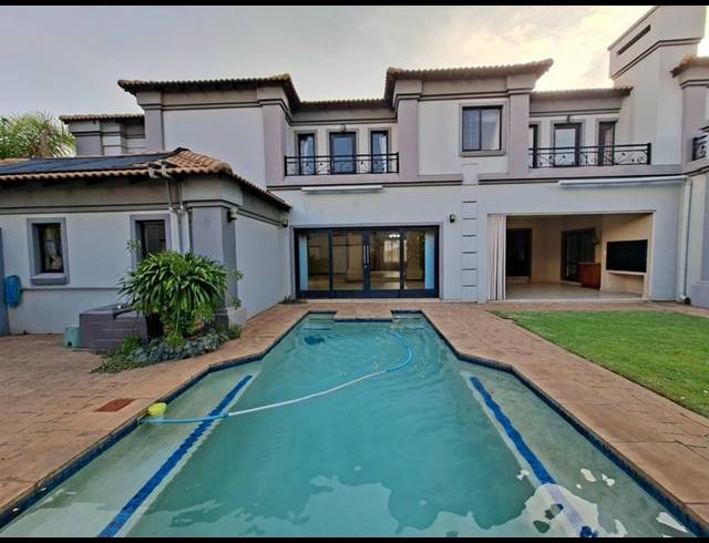 5 BEDROOM HOUSE FOR SALE IN MIDSTREAM ESTATE